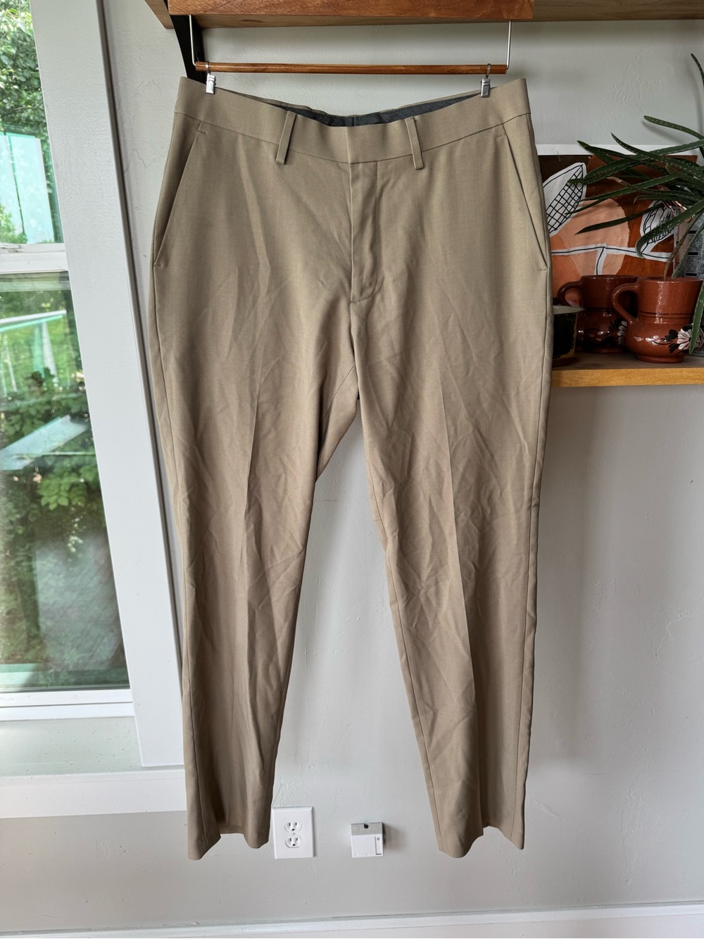 Haggar Performance Comfort Khaki Tan Dress Pants Flat Front Straight Fit 32 x 32